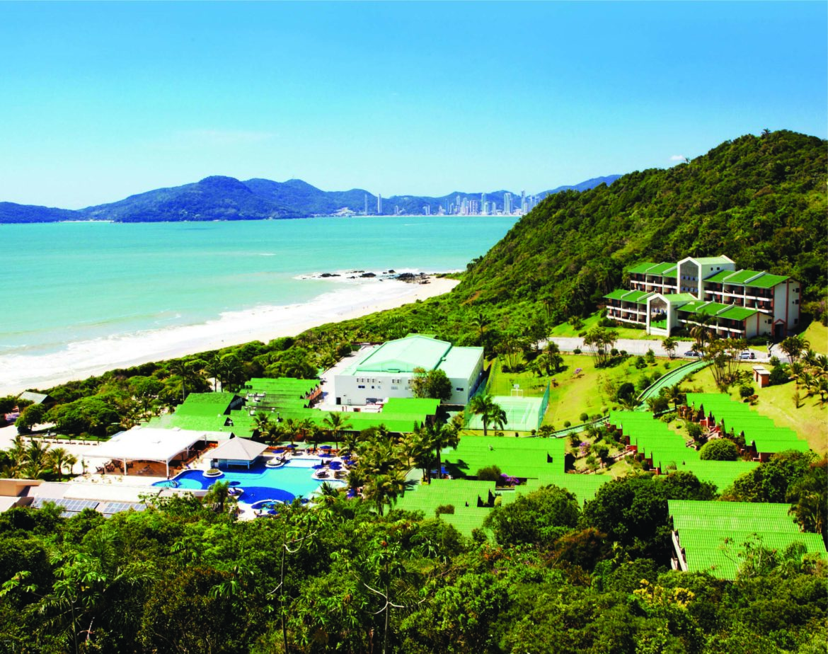 Infinity Blue Resort & Spa, oferece ceia de Natal e Réveillon especial.